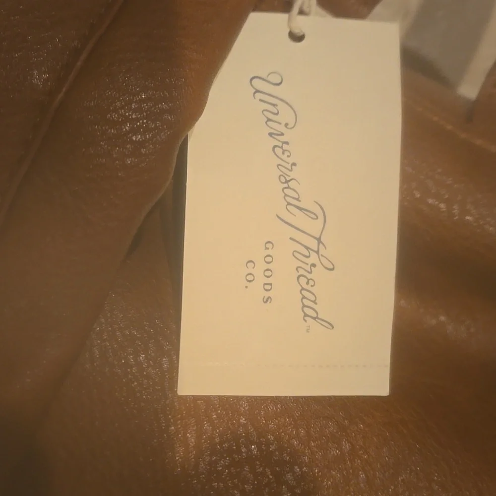 Backpack - Picture 4 of 4